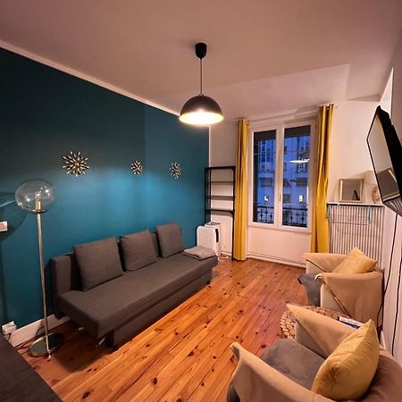 Paris Eiffel Flats Apartment Exterior photo
